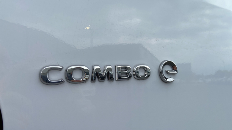 Vauxhall Combo Cargo Combo Xl Electric 100kW Pro 52kWh H1 Van Auto